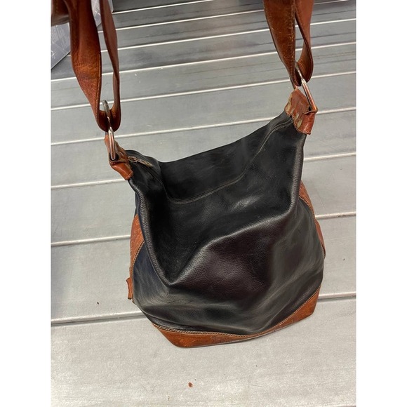 Marino Orlandi Black Leather Bag, Bucket Style with Brown Trim Hand/Shoulder Bag - Picture 3 of 16